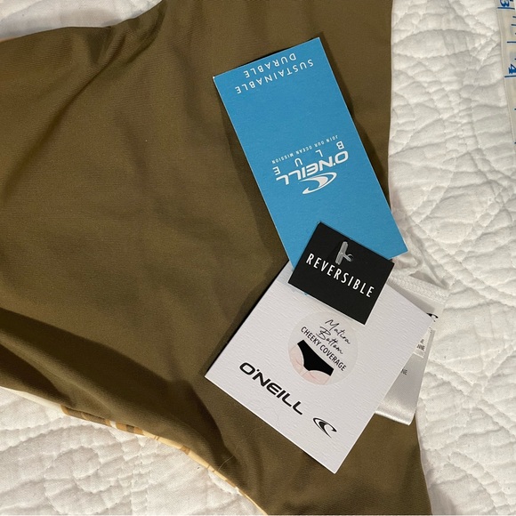 O’Neill MEADOW FLORAL Surfside Reversible Bralette Bikini size Small - Picture 7 of 12